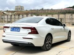 Volvo S60 B4 Smart Luxury Edition - ფოტო 3