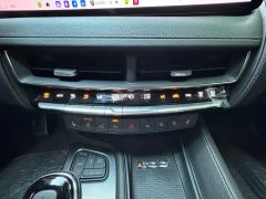 Cadillac CT5 28T Track Performance Edition with Peak Track Package - ფოტო 13