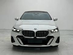 BMW i5 eDrive 35L Premium M Sport Package - ფოტო 2