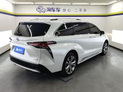 Toyota Sienna Dual-Engine 2.5L Comfort Edition - ფოტო 2