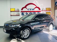 Volkswagen Touareg 2.0T Edition - photo 1