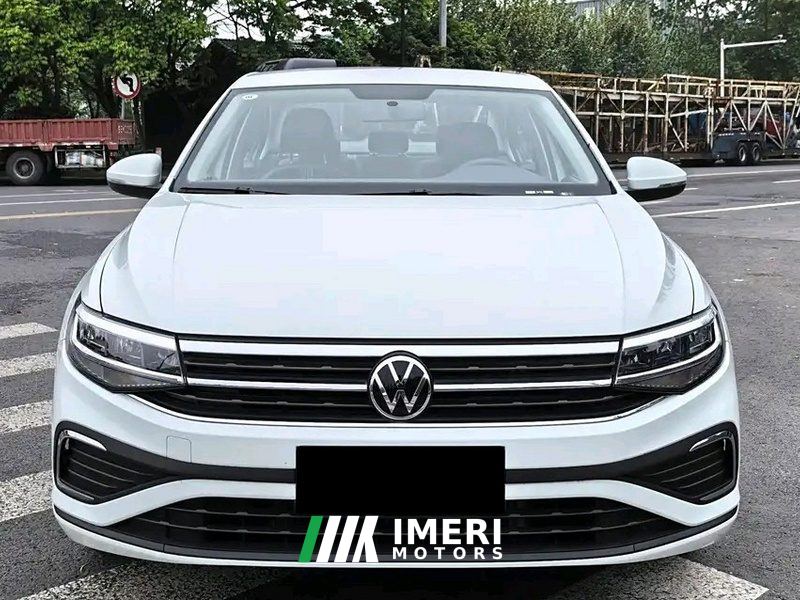 Volkswagen Bora 200TSI Dual Clutch Mobile Edition
