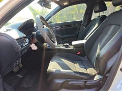 Honda Civic 240TURBO CVT Combustion Edition - ფოტო 4