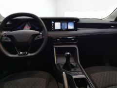 Roewe MG i5 1.5L Manual Comfort Edition - фото 16