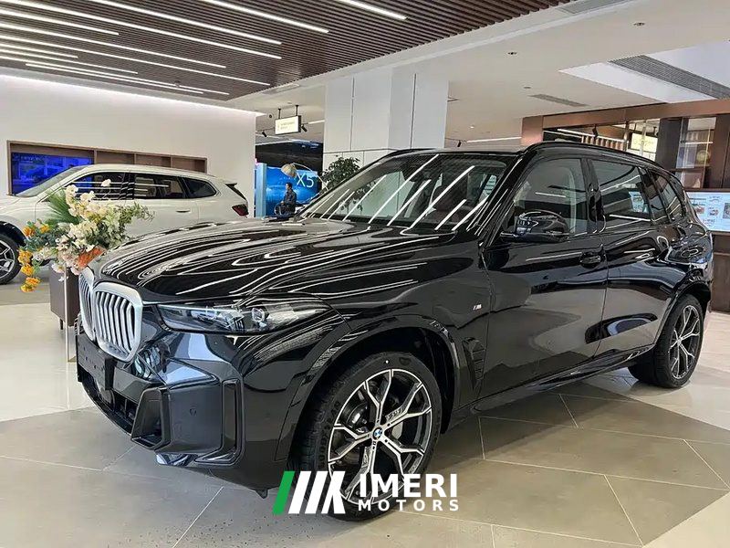 BMW X5 xDrive30Li Luxury Edition M Sport Dark Night Package