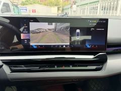BMW 5 Series 525Li M Sport Package - ფოტო 12