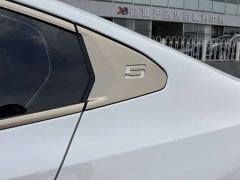 BMW 5 Series 525Li M Sport Package - ფოტო 18