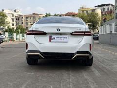 BMW 5 Series 525Li M Sport Package - ფოტო 3