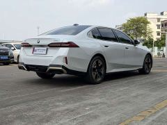 BMW 5 Series 525Li M Sport Package - ფოტო 5