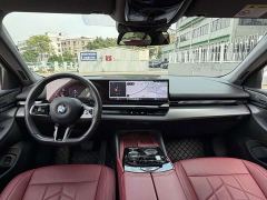 BMW 5 Series 525Li M Sport Package - ფოტო 6