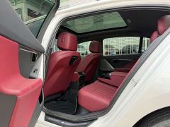 BMW 5 Series 525Li M Sport Package - ფოტო 9
