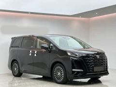 Denza D9 DM-i 1.5T 200km Exclusive Frontrunner 7-seater - ფოტო 3