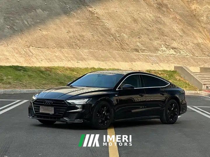 Audi A7 40 TFSI Luxury - автомобиль из Китая