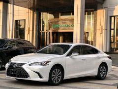Lexus ES 260 Excellence Edition - ფოტო 4