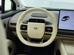 Li Auto i8 Standard Edition - фото 18