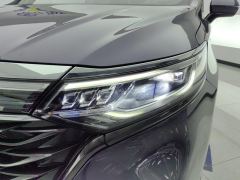 Roewe iMAX8 2.0T Tiptronic Flagship Edition - ფოტო 4
