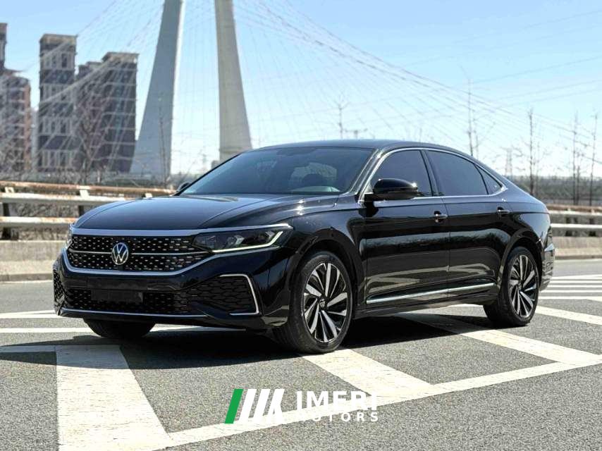 Volkswagen Passat 330TSI Elite Edition - ავტომობილი ჩინეთიდან