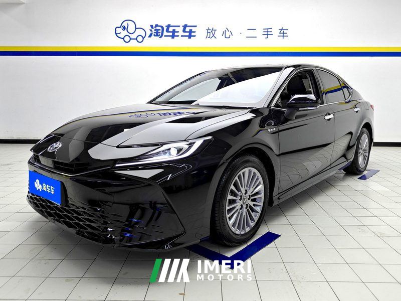 Toyota Camry Dual-Engine 2.0HGVP Luxury Edition