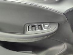 Roewe iMAX8 2.0T Tiptronic Flagship Edition - ფოტო 13