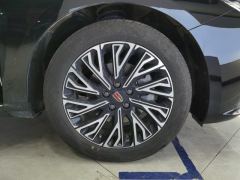 FAW Red Flag H5 2.0T Automatic Flagship Comfort Edition - photo 6