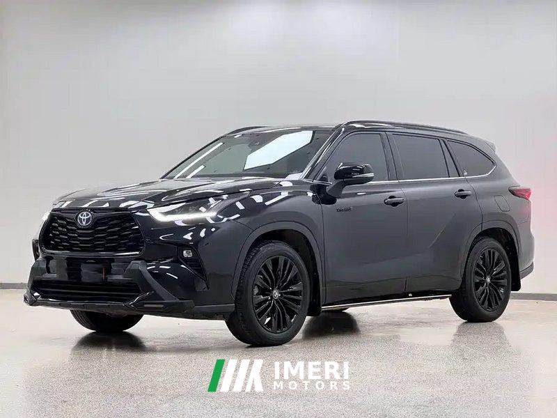 Toyota Highlander Dual-Engine 2.5L 4WD Knight Edition 7-seater