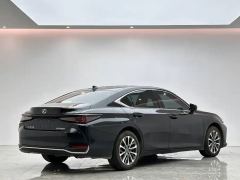 Lexus ES 200 Premium Edition - ფოტო 12