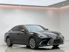 Lexus ES 200 Premium Edition - ფოტო 3