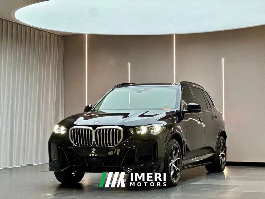 BMW X5 xDrive30Li Luxury Edition M Sport Dark Night Package
