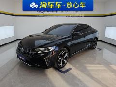 Volkswagen Passat Facelift 330TSI Star Deluxe Edition - photo 1