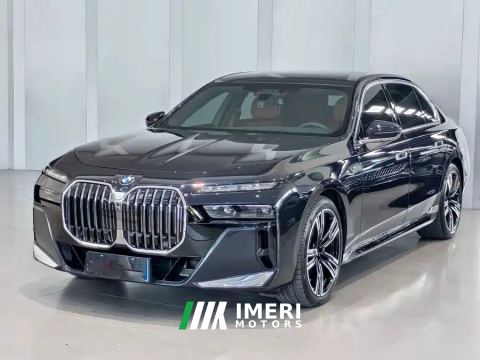2023 BMW 7 Series Facelift 740Li Luxury M Sport Package - ავტომობილი ჩინეთიდან