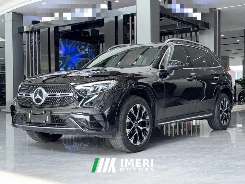 Mercedes-Benz GLC 300 L 4MATIC Luxury Edition 5-seater