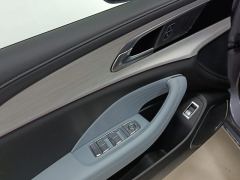 FAW H5 PHEV Hongqi H5 (2020 1.5T DCT Qiyue version) - ფოტო 13