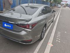 Lexus ES 200 Excellence Edition - фото 2