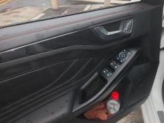 Ford Focus EcoBoost 180 ST-Line - photo 13