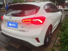 Ford Focus EcoBoost 180 ST-Line - photo 2