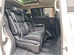 Honda Odyssey 2.0L Sharp Joy Edition 7-seater - ფოტო 14