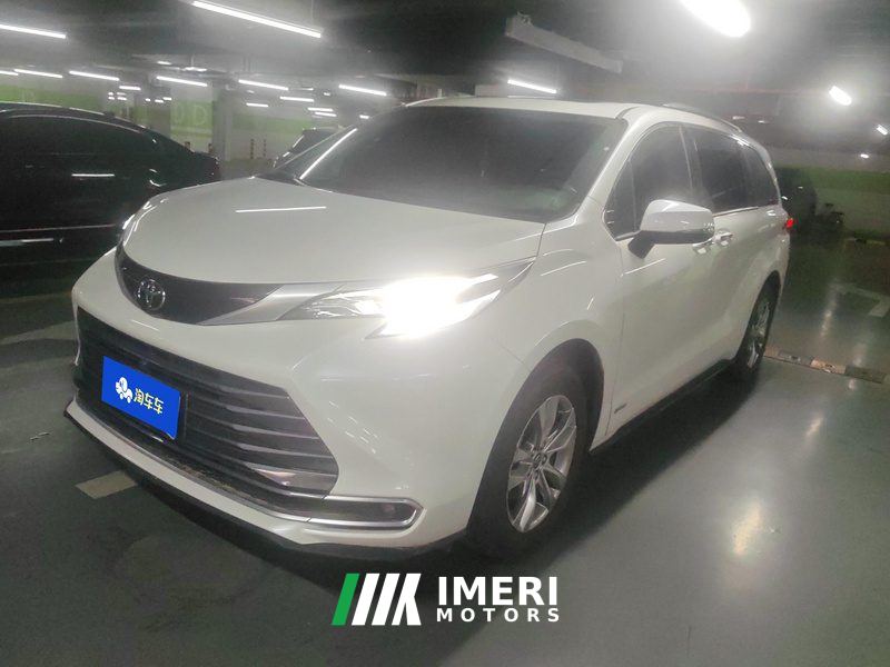 Toyota Sienna Dual-Engine 2.5L 4WD Prestige Edition