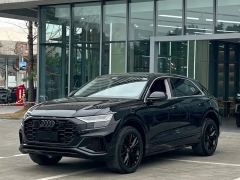 Audi Q8 55 TFSI quattro Exclusive Dynamic Edition - фото 1