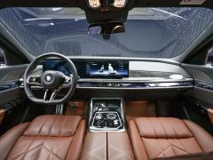 BMW 7 Series 740Li Luxury M Sport Package - ფოტო 5