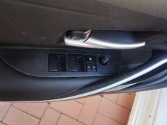Toyota Corolla Dual-Engine 1.8L E-CVT Pioneer Edition - ფოტო 13