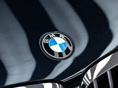 BMW X5 xDrive30Li Deluxe VersionM - фото 16
