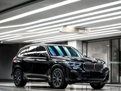 BMW X5 xDrive30Li Deluxe VersionM - фото 6