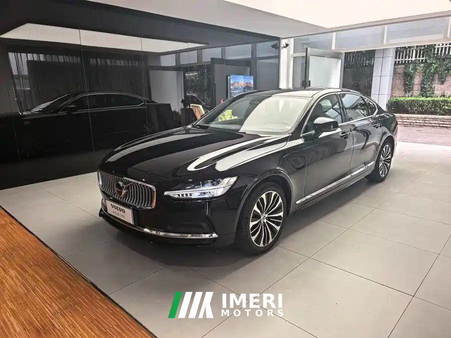 Volvo S90 B5 Intelligent Luxury Edition