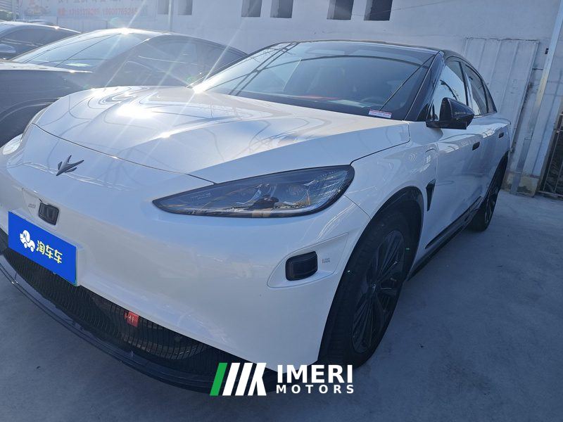 Arcfox Alpha-S HI Edition 500km Edition 473kW - автомобиль из Китая