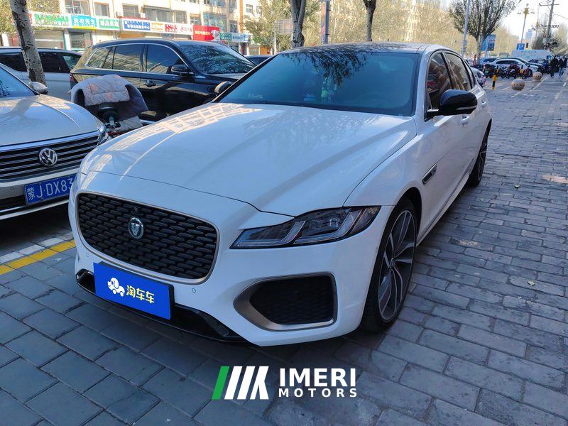 Jaguar XFL 2.0T P300 AWD Flagship Sport Gold Edition