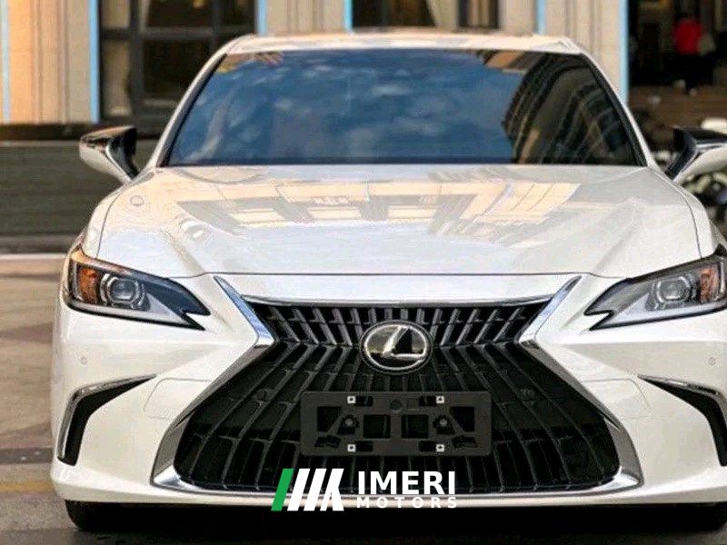 Lexus ES 260 Excellence Edition - ავტომობილი ჩინეთიდან