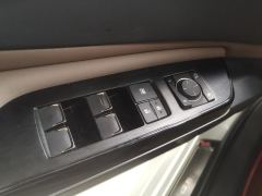 Lexus ES 300h Premium Edition - фото 13