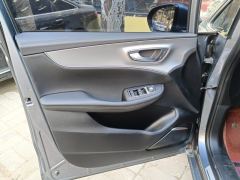 Roewe iMAX8 2.0T Tiptronic Flagship Edition - ფოტო 12