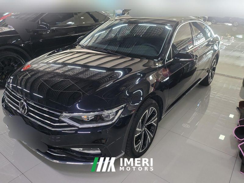 Volkswagen Magotan 330TSI 30th Anniversary Edition - автомобиль из Китая