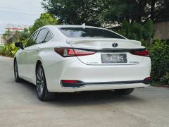 Lexus ES 300h Excellence Edition - photo 5